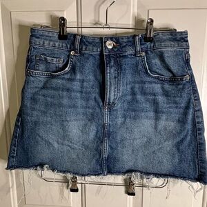 H&M Blue Denim Mini Skirt with Frayed Hem